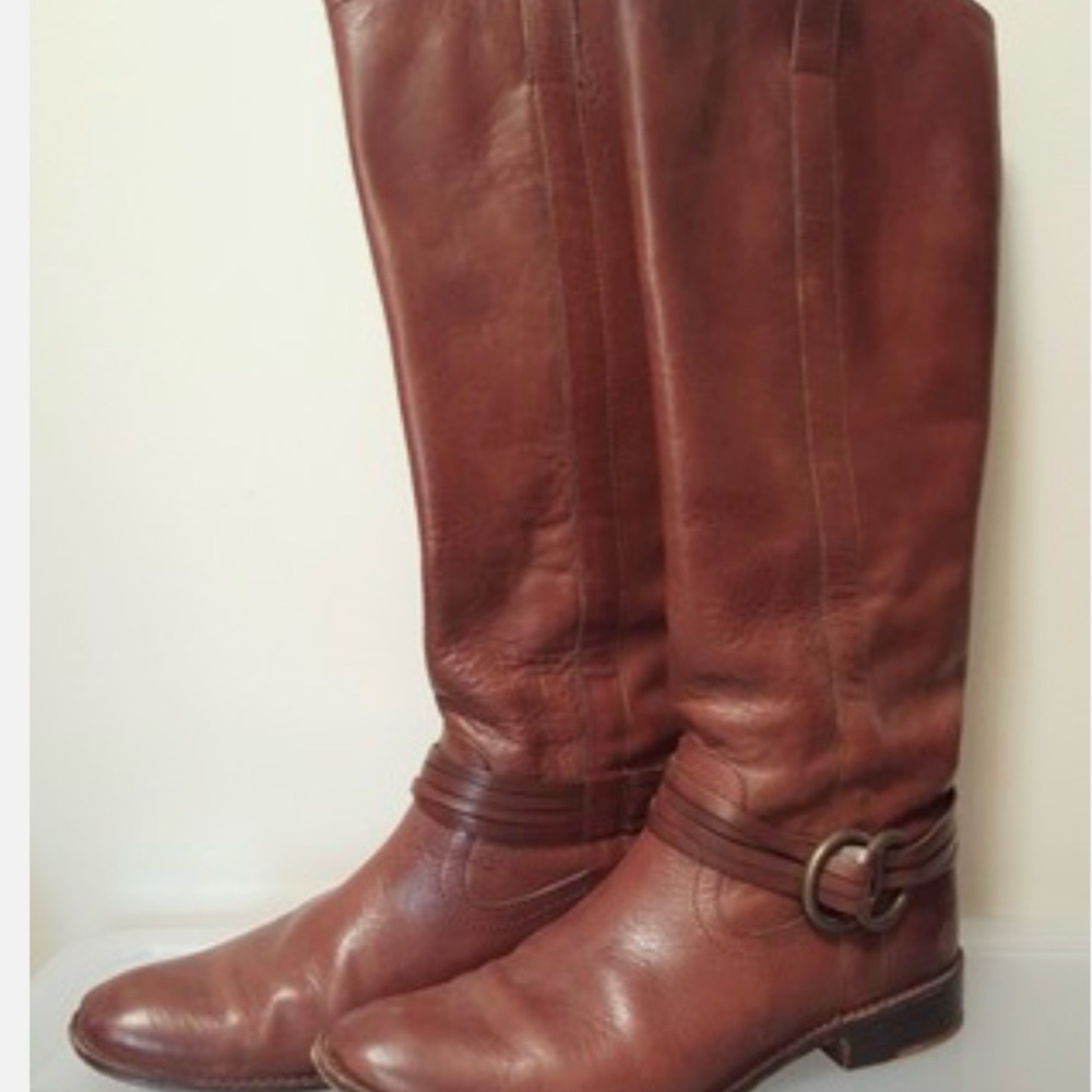 Frye Shirley Multi Strap Tall Riding Boot, Cognac Brown Rare-GUC 8.5